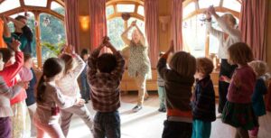 imagen representativa de ¿Qué es la Pedagogía Waldorf? Características y Ventajas