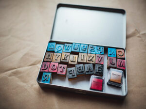 imagen representativa de 8 Actividades Divertidas para Aprender el Abecedario en Casa